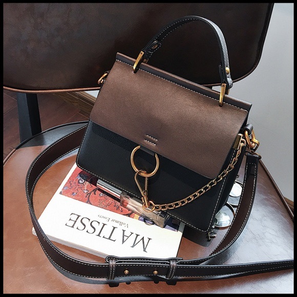 🆕🆕🆕 NEW ELLA O Ring Chain Buckle Crossbody - Picture 4 of 7